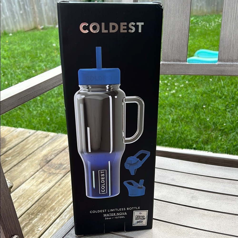 COLDEST Limitless Water Bottle in Water Nova